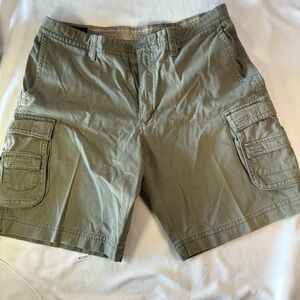 Izod Green Cargo Shorts with Belt Loops
